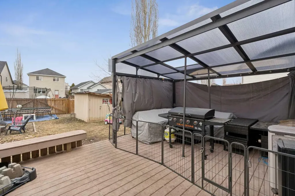 45 Copperfield Heath SE Calgary AB T2Z 4V2