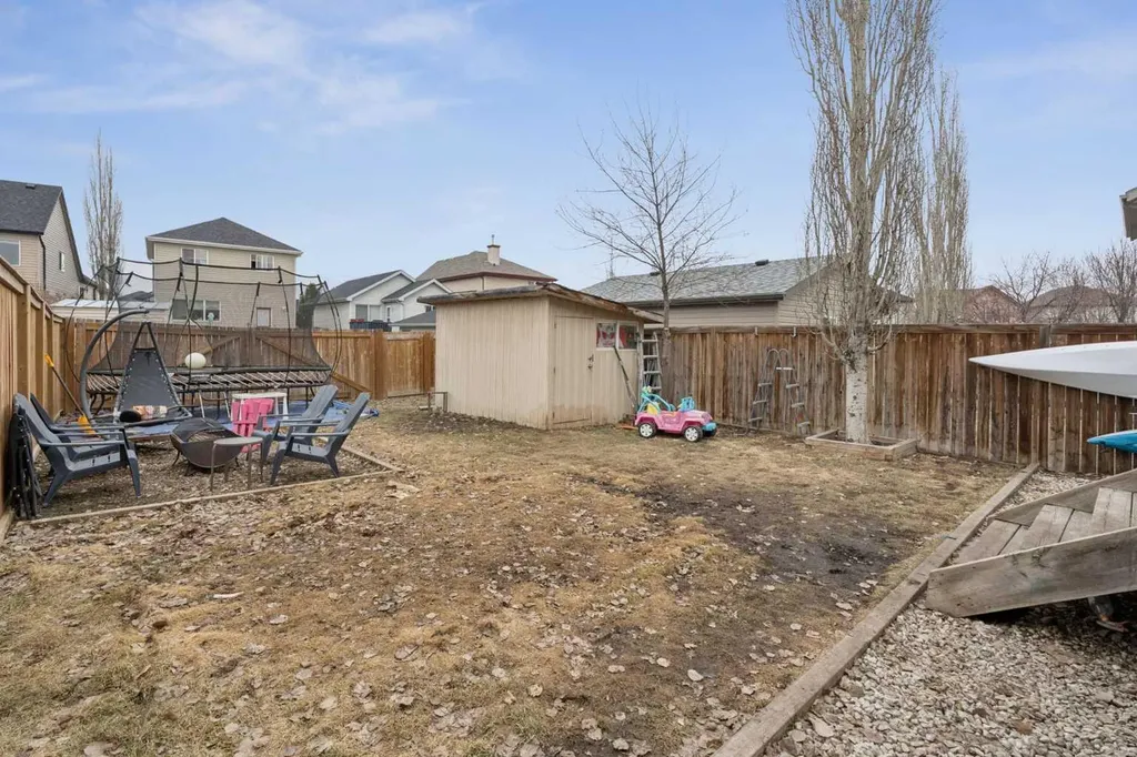 45 Copperfield Heath SE Calgary AB T2Z 4V2