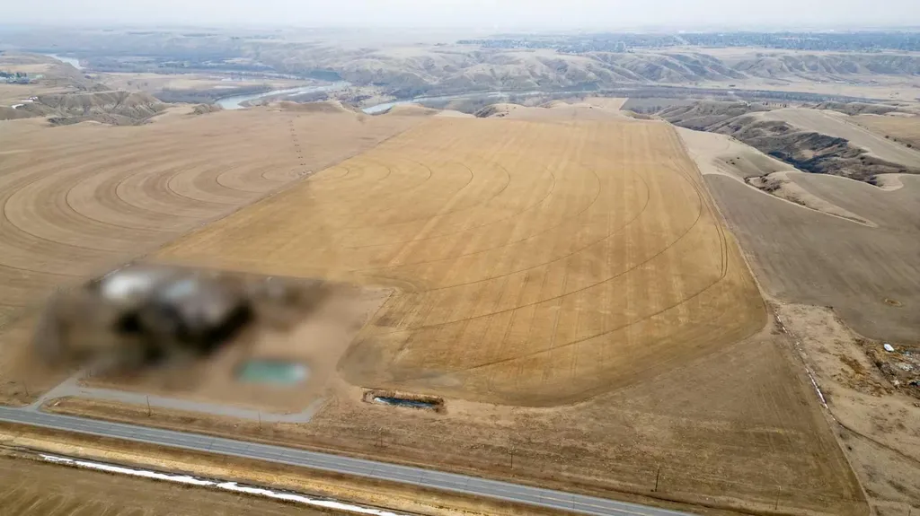 4;22;9;14; Sw,se Rural Lethbridge County AB T0L 0V0