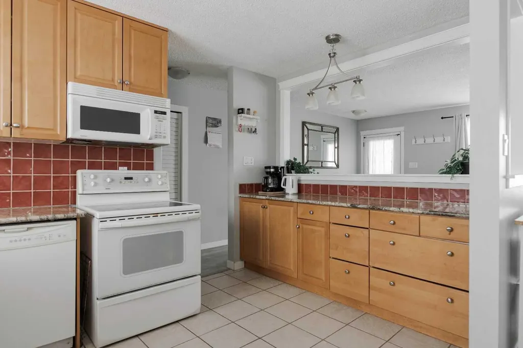 113 Deep Road Fort Mcmurray AB T9K 1B7