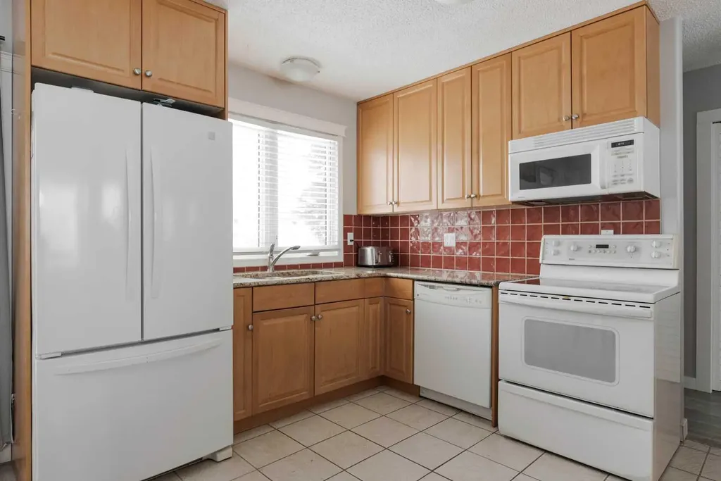 113 Deep Road Fort Mcmurray AB T9K 1B7