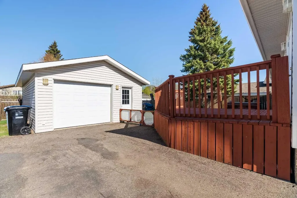 113 Deep Road Fort Mcmurray AB T9K 1B7