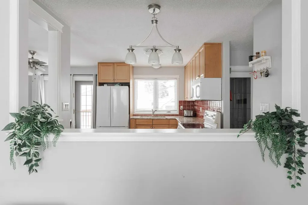 113 Deep Road Fort Mcmurray AB T9K 1B7
