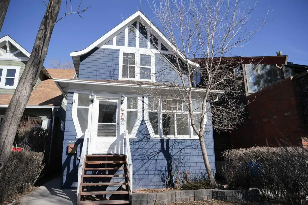 434 Memorial Drive NW Calgary AB T2N 3C3
