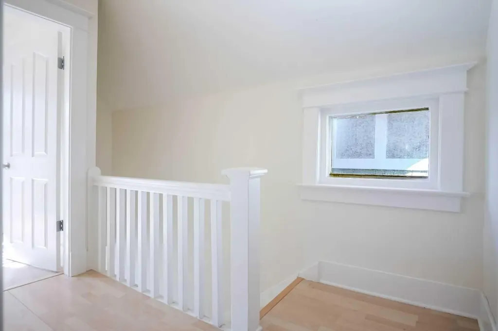 434 Memorial Drive NW Calgary AB T2N 3C3