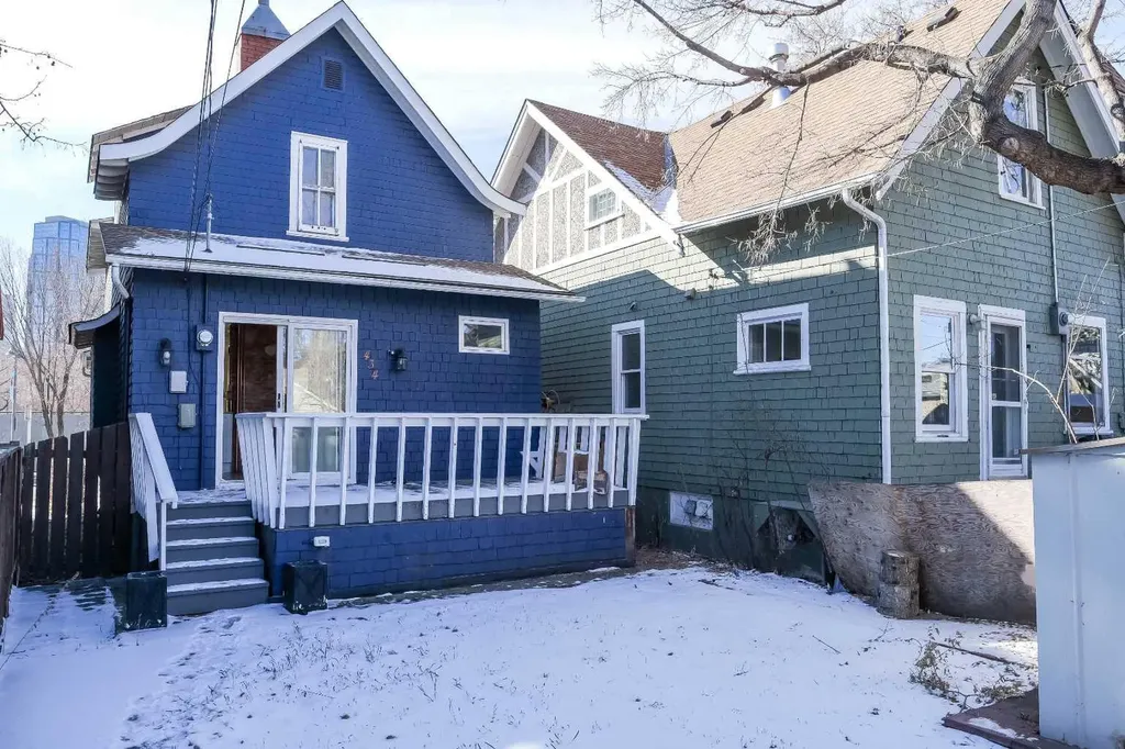434 Memorial Drive NW Calgary AB T2N 3C3
