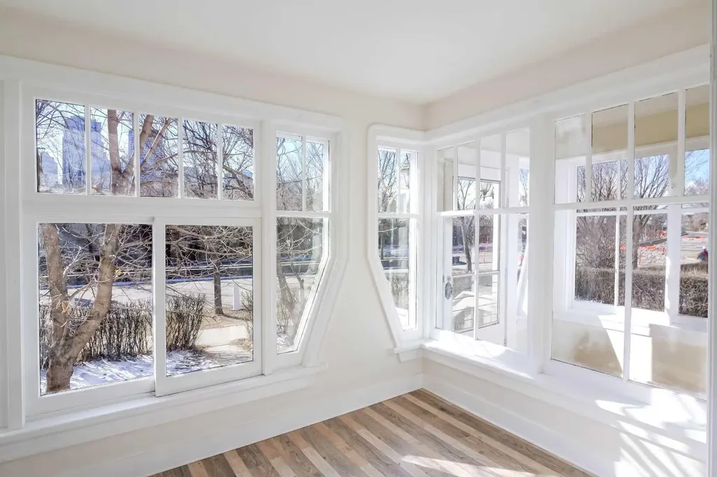 434 Memorial Drive NW Calgary AB T2N 3C3