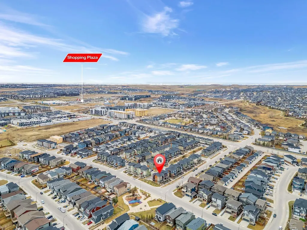11 Sage Bluff Gate NW Calgary AB T3R 1T5