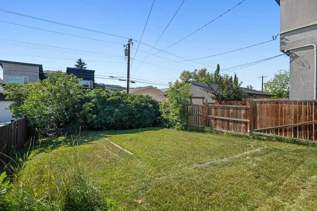 4503 Bowness Road NW Calgary AB T3B 0A9