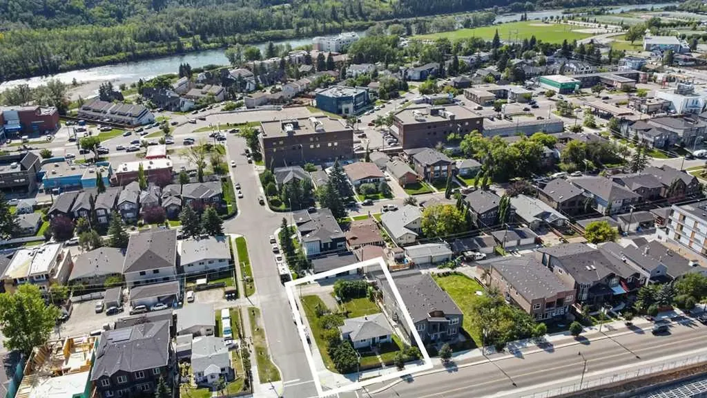 4503 Bowness Road NW Calgary AB T3B 0A9