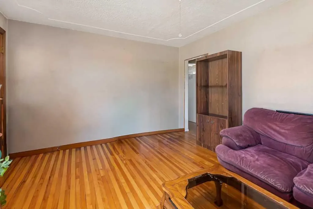 4503 Bowness Road NW Calgary AB T3B 0A9