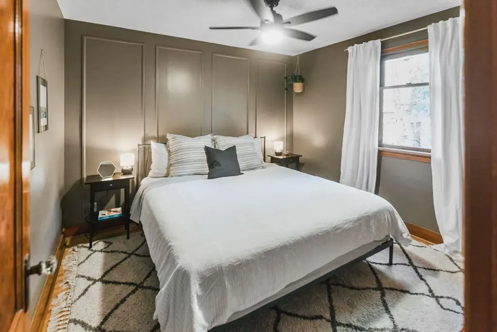 232 21 Avenue NE Calgary AB T2E1S4