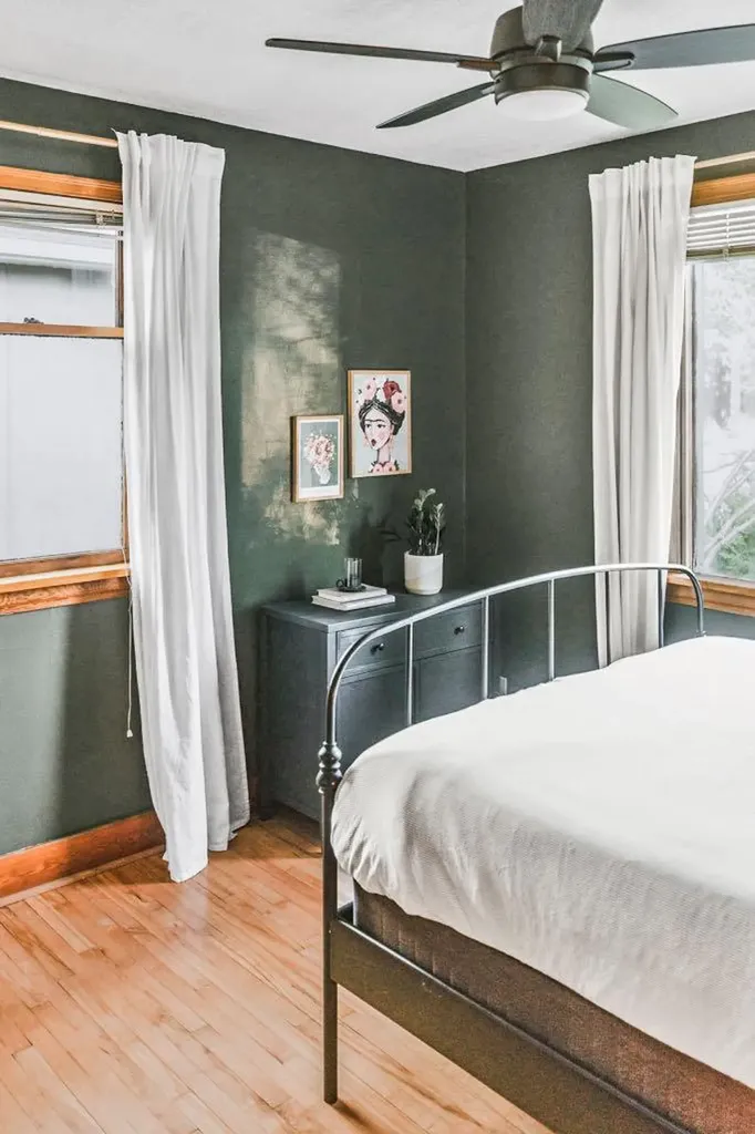 232 21 Avenue NE Calgary AB T2E1S4