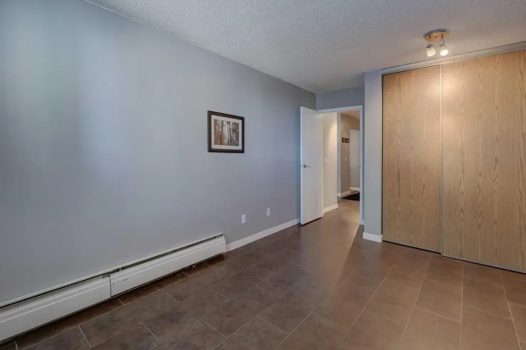 738 3 Avenue SW Calgary AB T2P0G7