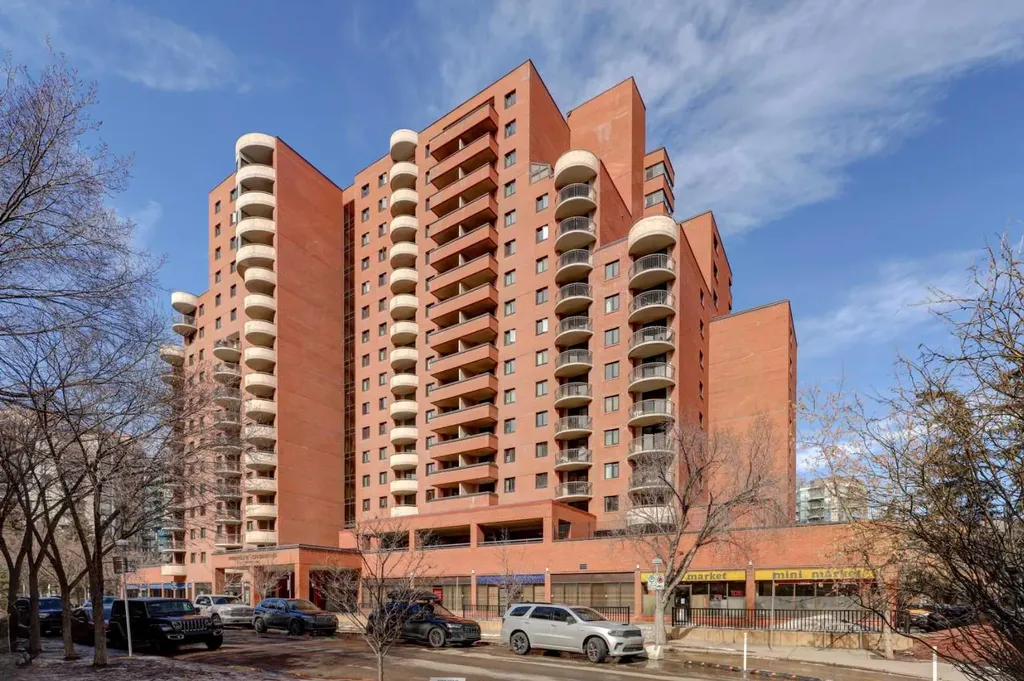 738 3 Avenue SW Calgary AB T2P0G7