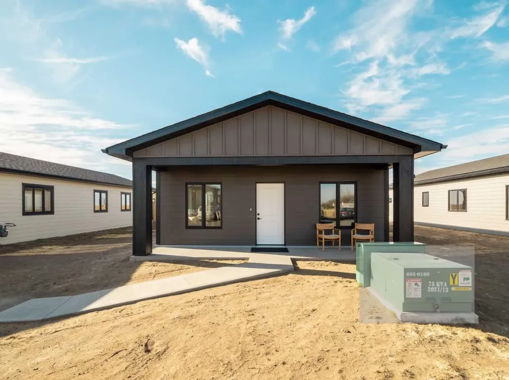 7038 48 Street Taber AB T1G 0G7