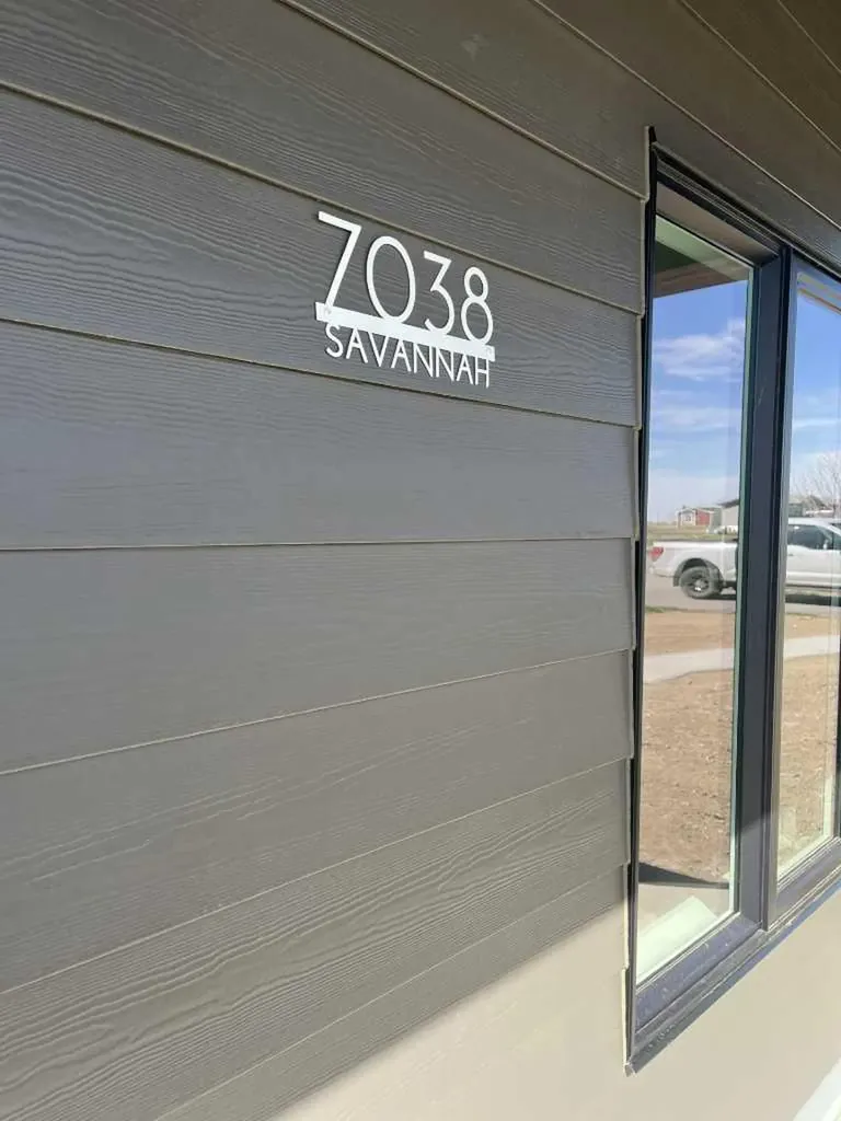 7038 48 Street Taber AB T1G 0G7