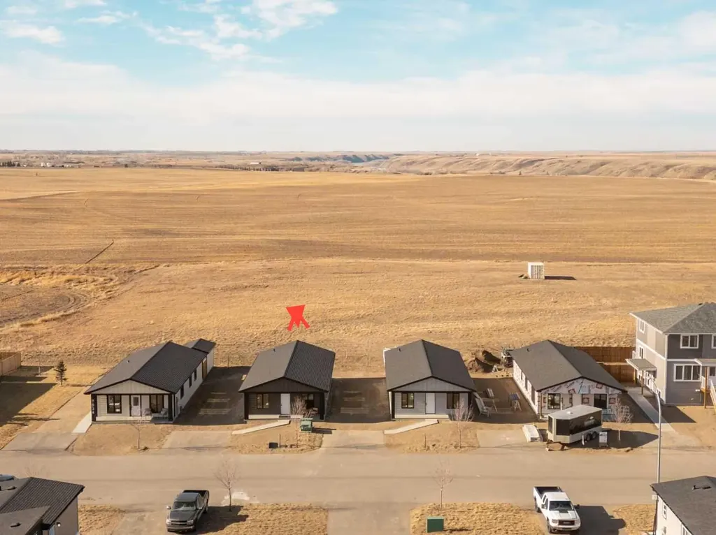 7038 48 Street Taber AB T1G 0G7