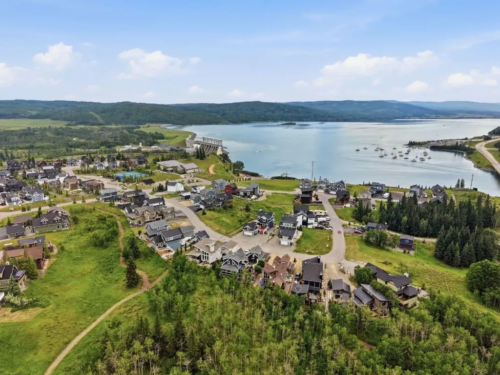 419 Cottageclub Cove Rural Rocky View County AB T4C 1B4