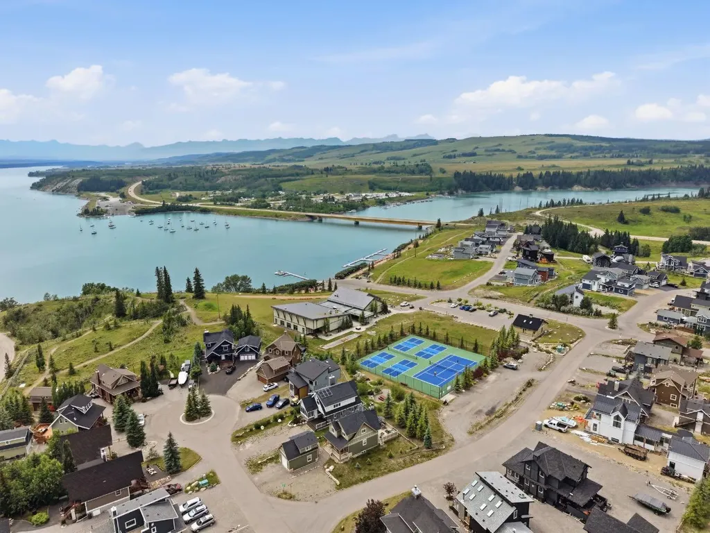 419 Cottageclub Cove Rural Rocky View County AB T4C 1B4