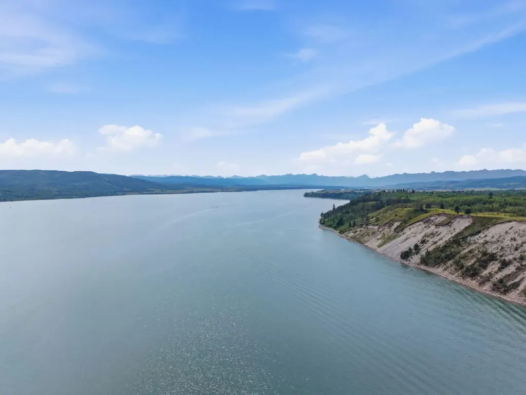 419 Cottageclub Cove Rural Rocky View County AB T4C 1B4