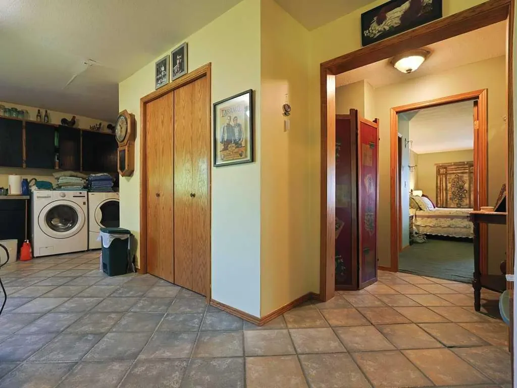 4221 6 Highway Twin Butte AB T0K 1W0