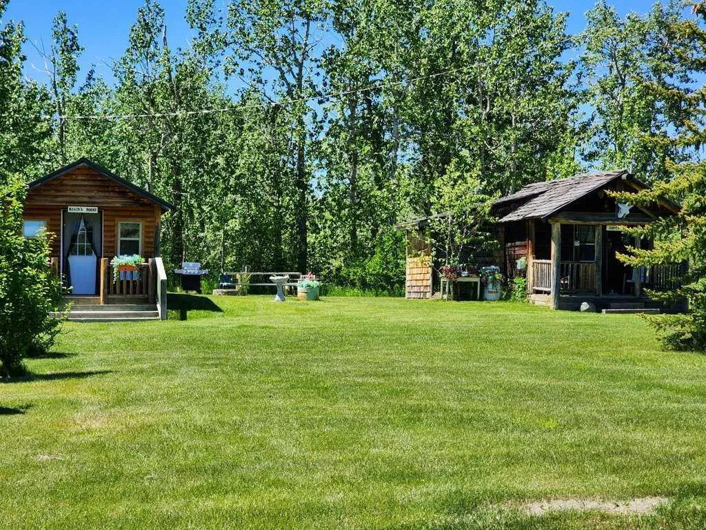 4221 6 Highway Twin Butte AB T0K 1W0