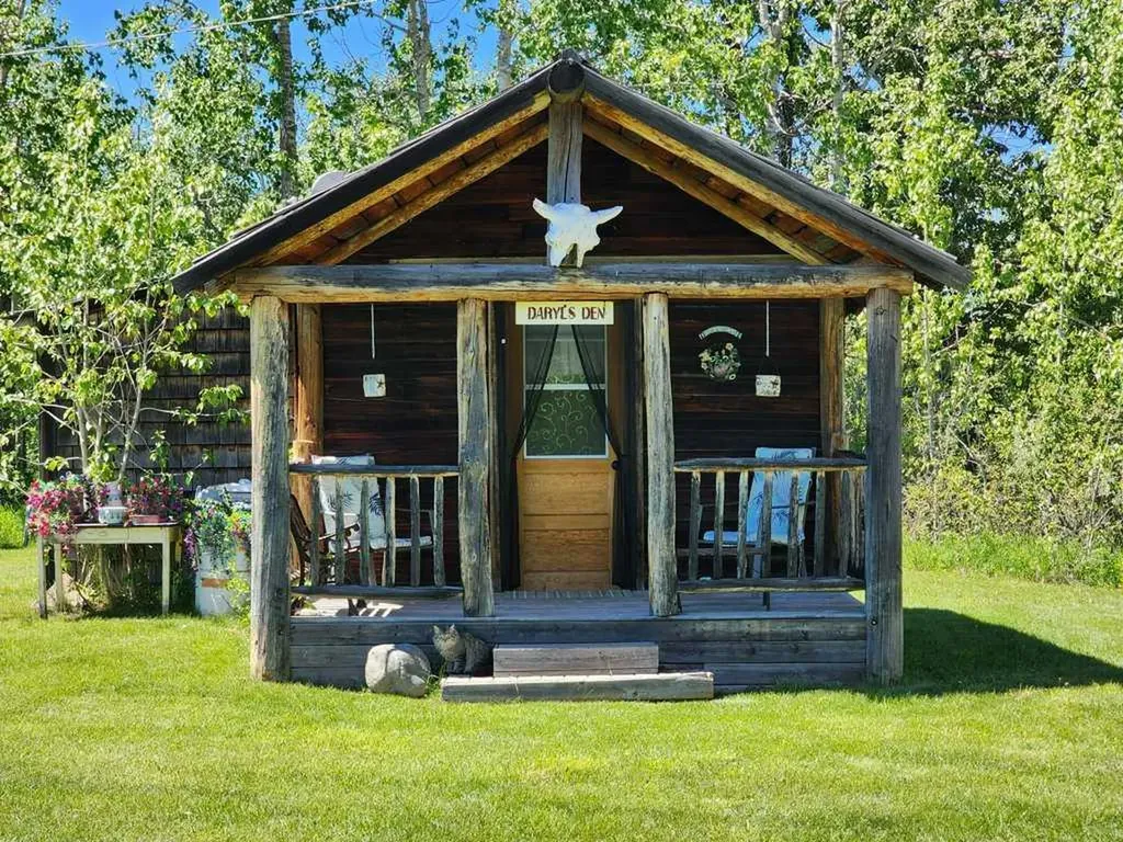 4221 6 Highway Twin Butte AB T0K 1W0