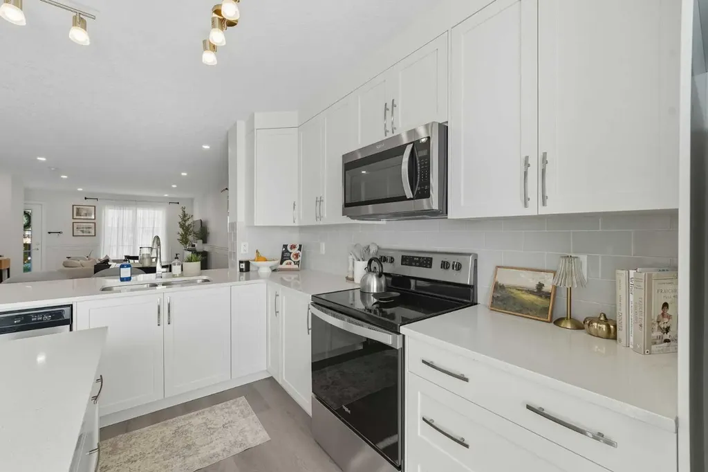 474 Seton Circle SE Calgary AB T3M3P6
