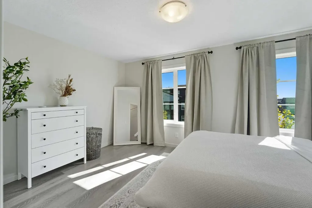 474 Seton Circle SE Calgary AB T3M3P6