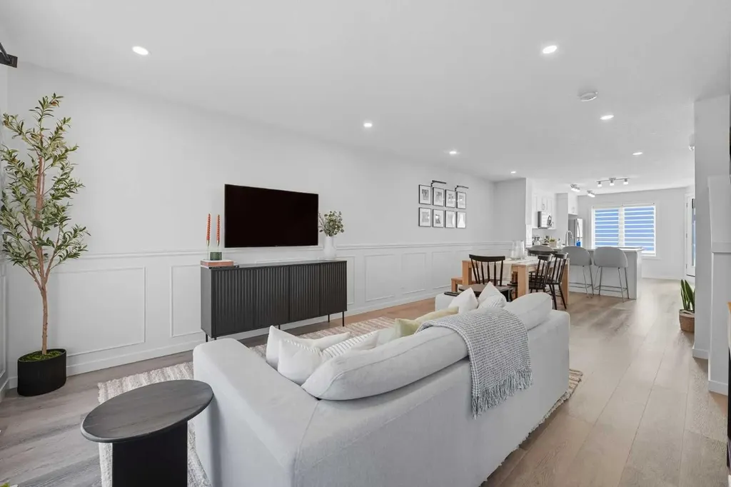 474 Seton Circle SE Calgary AB T3M3P6