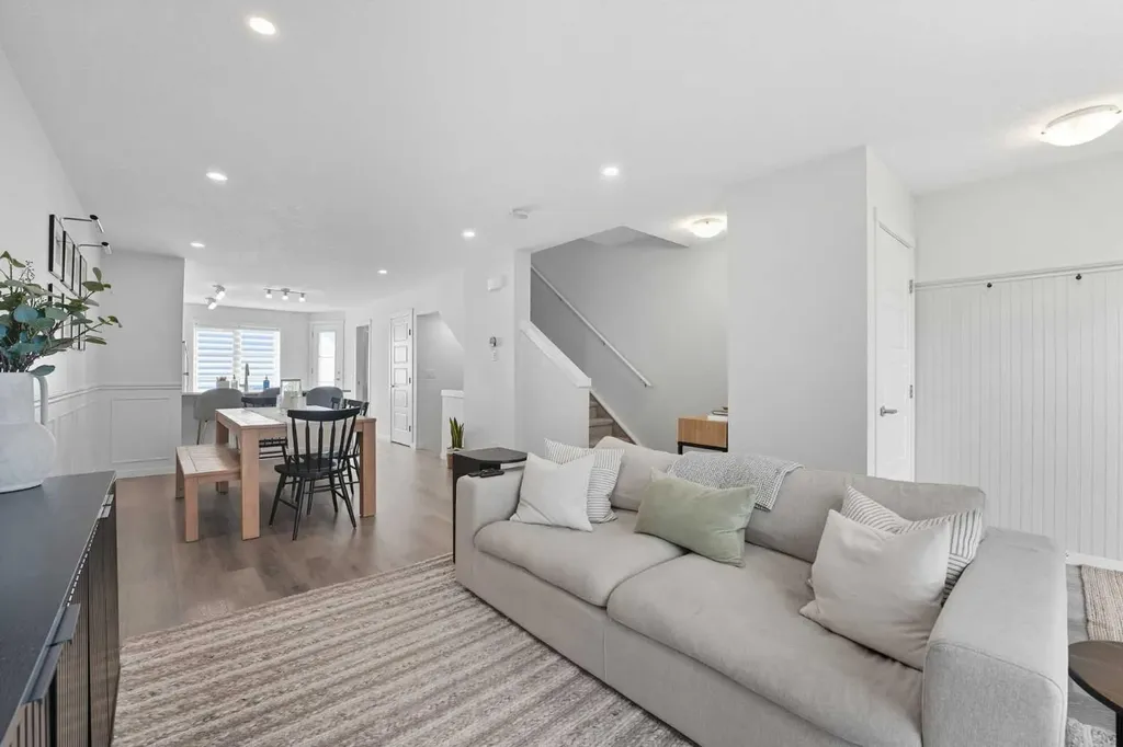 474 Seton Circle SE Calgary AB T3M3P6