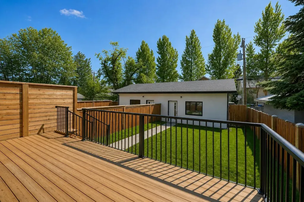 523 55 Avenue SW Calgary AB T2V 0E9