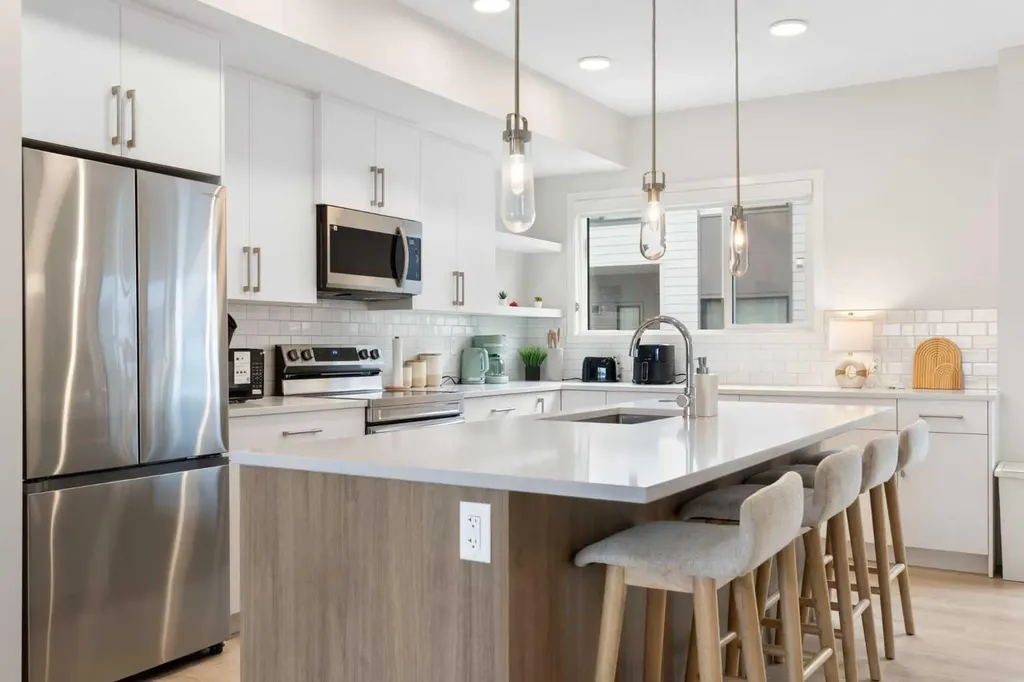20295 Seton Way SE Calgary AB T3M 3X3