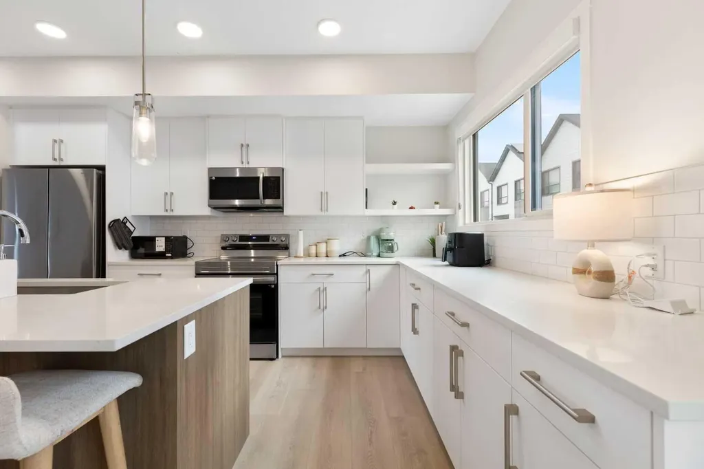 20295 Seton Way SE Calgary AB T3M 3X3
