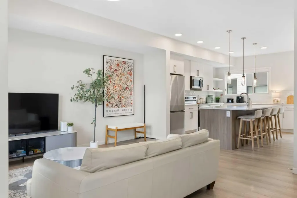 20295 Seton Way SE Calgary AB T3M 3X3