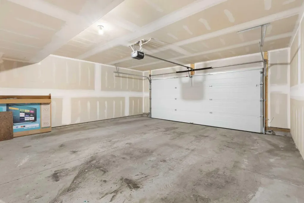 20295 Seton Way SE Calgary AB T3M 3X3