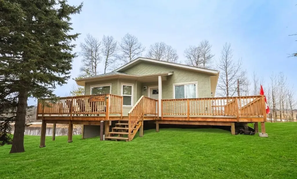 375040 Range Road 8-1 Rural Clearwater County AB T4T 2A2