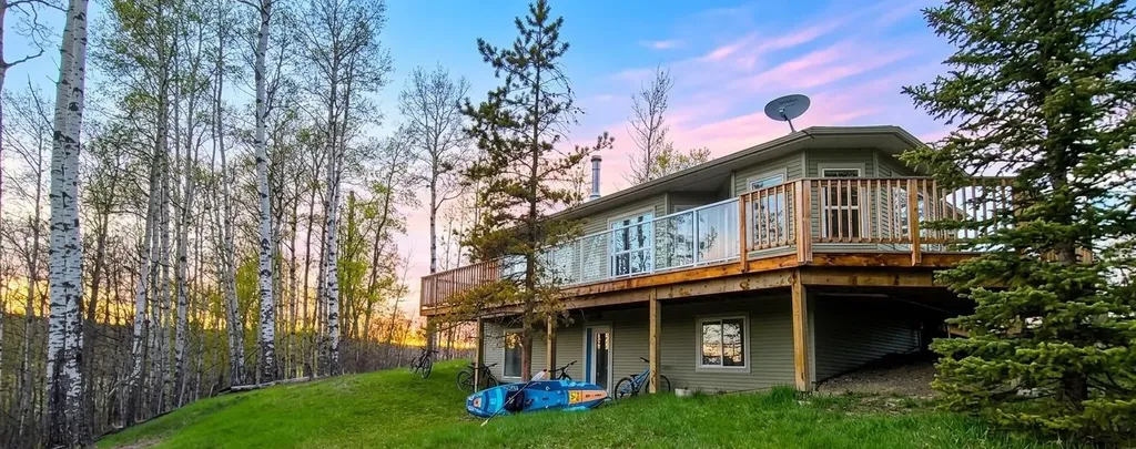 375040 Range Road 8-1 Rural Clearwater County AB T4T 2A2
