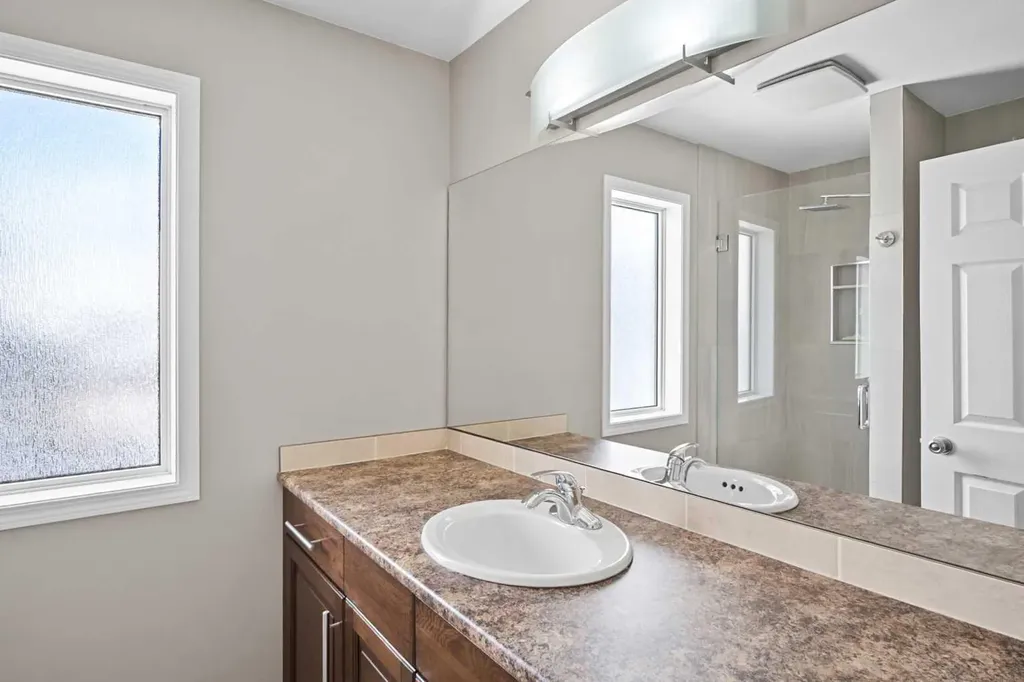 17 Skara Brae Close Carstairs AB T0M0N0