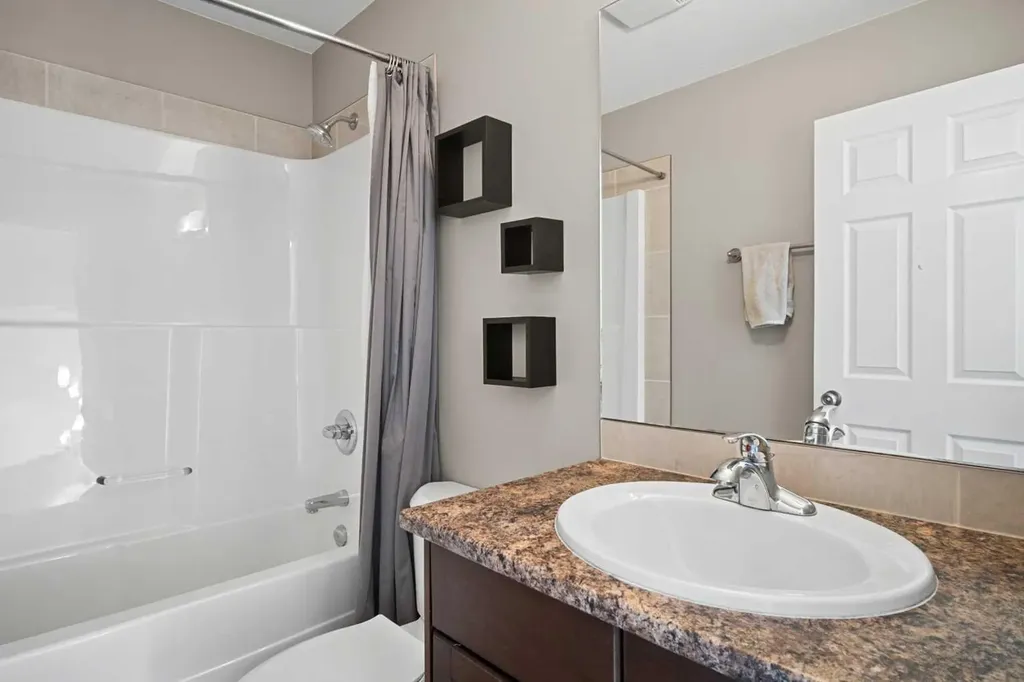 17 Skara Brae Close Carstairs AB T0M0N0
