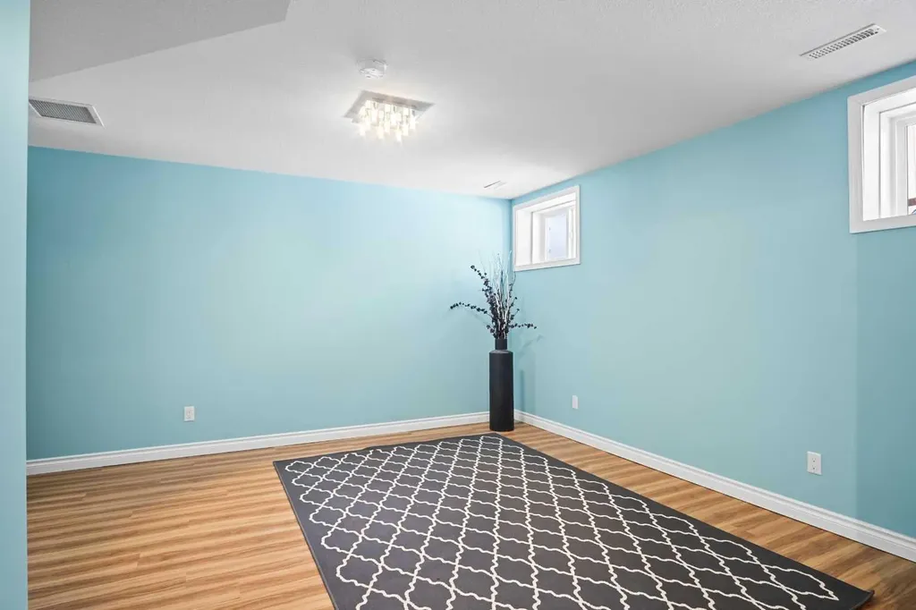 17 Skara Brae Close Carstairs AB T0M0N0