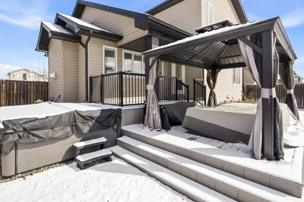 17 Skara Brae Close Carstairs AB T0M0N0