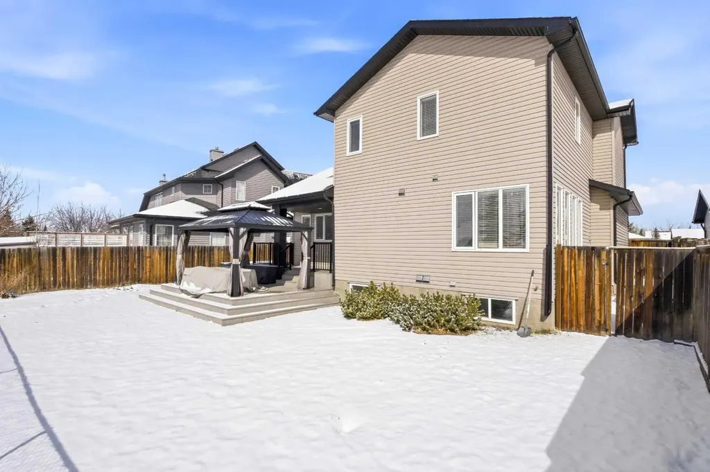 17 Skara Brae Close Carstairs AB T0M0N0