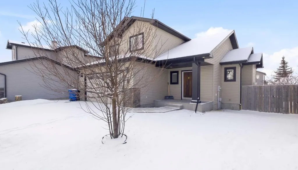 17 Skara Brae Close Carstairs AB T0M0N0