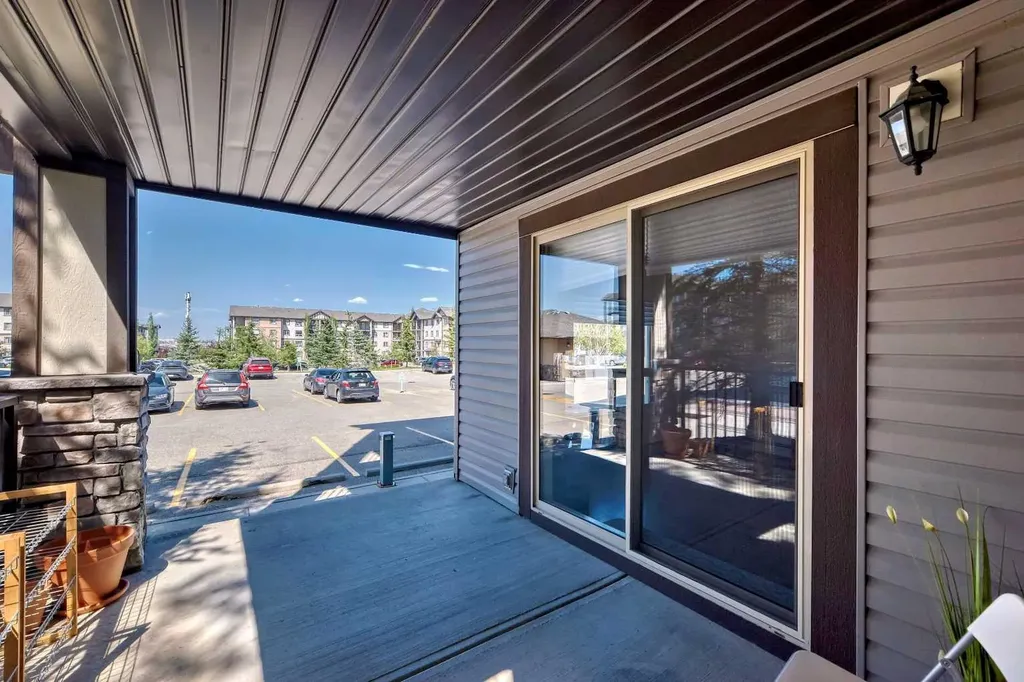 60 Panatella Street NW Calgary AB T3K 0M1