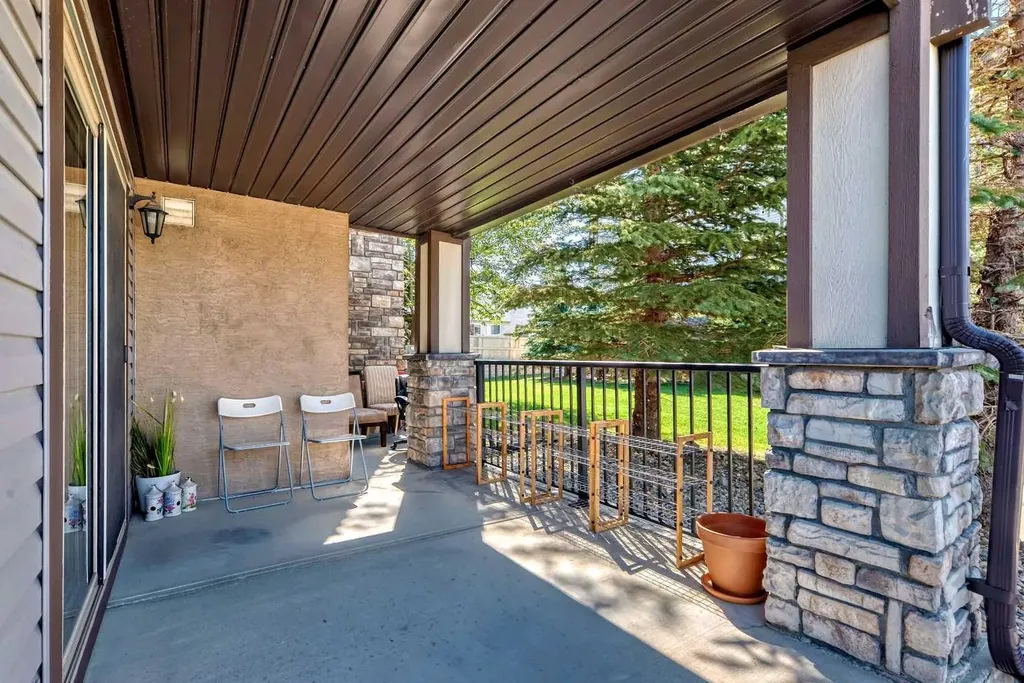 60 Panatella Street NW Calgary AB T3K 0M1