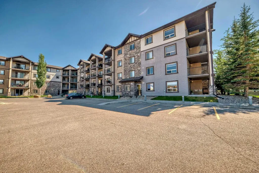 60 Panatella Street NW Calgary AB T3K 0M1