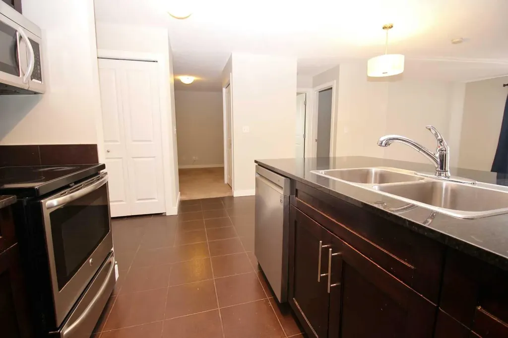 195 Kincora Glen Road NW Calgary AB T3R 0S3