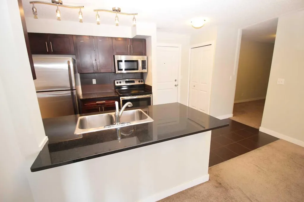 195 Kincora Glen Road NW Calgary AB T3R 0S3